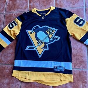 Pittsburgh Penguins Fanatics Black and Gold Hockey Jersey medium